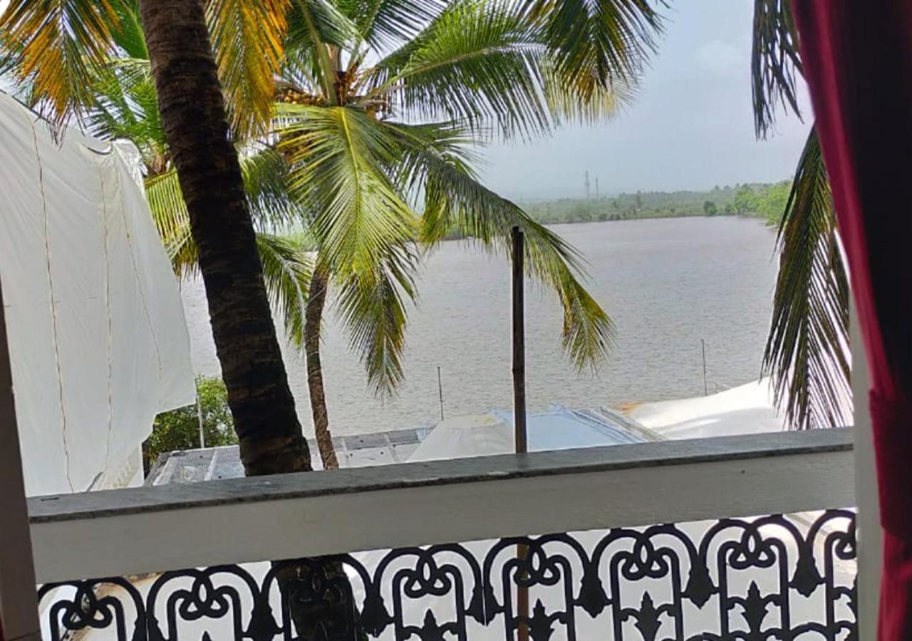 M Aples Jacks Place Hotell Cavelossim Exteriör bild