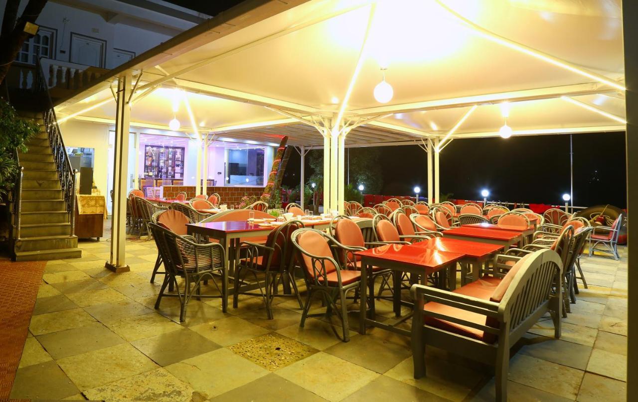 M Aples Jacks Place Hotell Cavelossim Exteriör bild