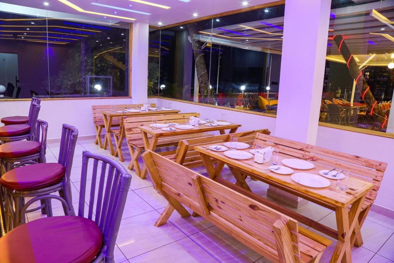 M Aples Jacks Place Hotell Cavelossim Exteriör bild